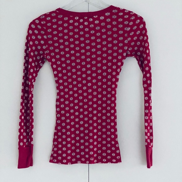 Next Era I 90s I Novelty Daisy Print Thin Rib Thermal-Like Top - Picture 12 of 13